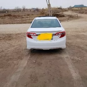 Toyota Camry 2012