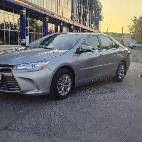 Toyota Camry 2017