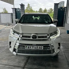 Toyota Highlander 2018