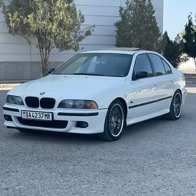 BMW M5 2000
