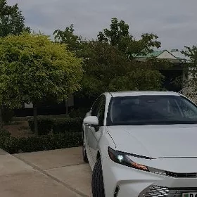 Toyota Camry 2025