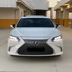 Lexus ES 350 2019