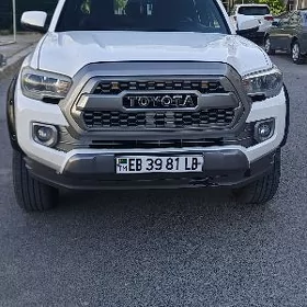 Toyota Tacoma 2016