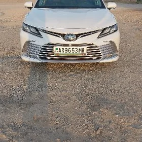 Toyota Camry 2020