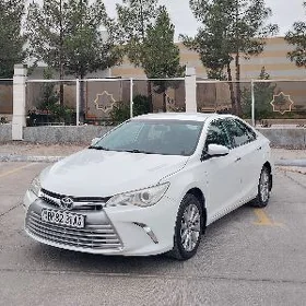 Toyota Camry 2016