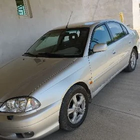 Toyota Avensis 2002