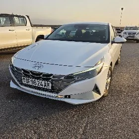 Hyundai Elantra 2022