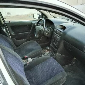 Opel Astra 2001