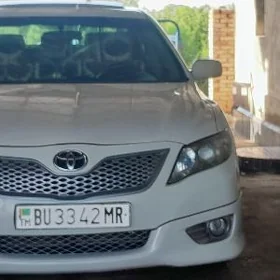 Toyota Camry 2010