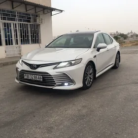 Toyota Camry 2018