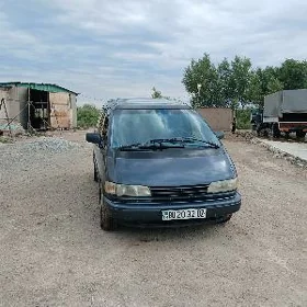 Toyota Previa 1993