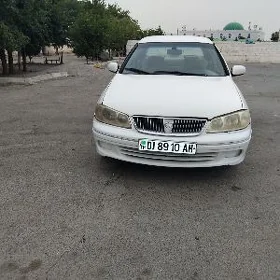 Nissan Sunny 2001