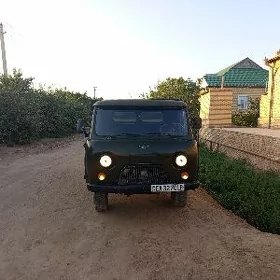 UAZ Profi 1983