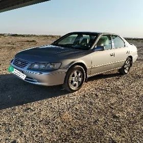Toyota Camry 1999