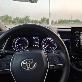Toyota Camry 2022