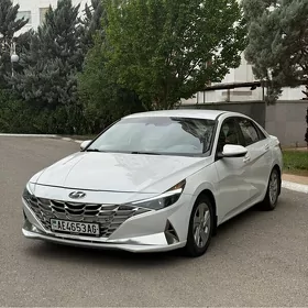 Hyundai Elantra 2021