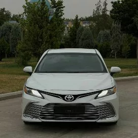 Toyota Camry 2022