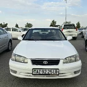 Toyota Camry 2001