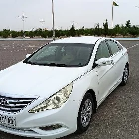 Hyundai Sonata 2012