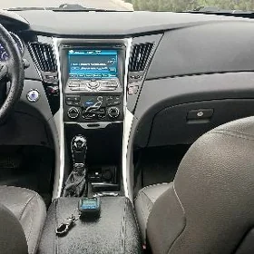 Hyundai Sonata 2012
