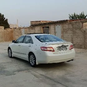Toyota Camry 2011