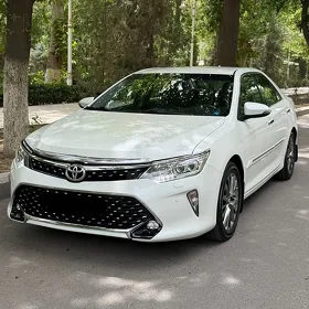 Toyota Camry 2014