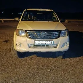 Toyota Hilux 2013