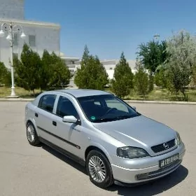 Opel Astra 2000
