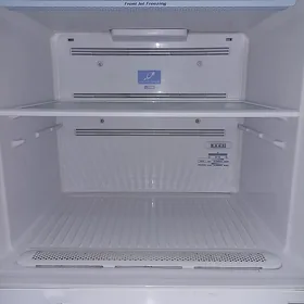 HITACHI holodilnik
