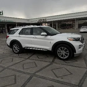 Ford Explorer 2022