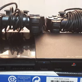 Игровая приставка Sony.