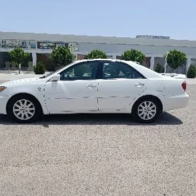 Toyota Camry 2004