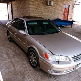 Toyota Camry 2001