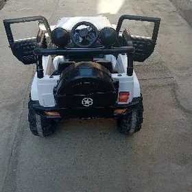 oyuncak jeep