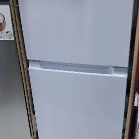 HOLODILNIK PRESINO FIRMA TÄZE