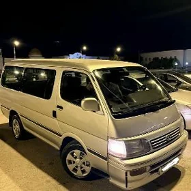 Toyota Hiace 1995