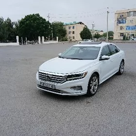 Volkswagen Passat 2022