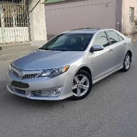 Toyota Camry 2012
