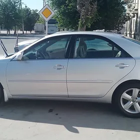 Toyota Camry 2004