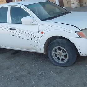 Mitsubishi L200 2008