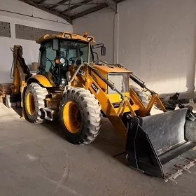 JCB 4CX ECO 2025