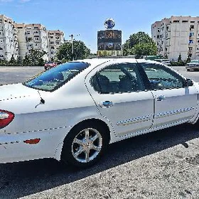 Nissan Maxima 2000