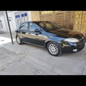 Chevrolet Lacetti 2004