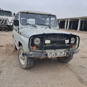 UAZ 469 2004