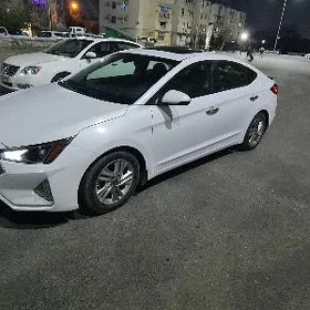 Hyundai Elantra 2019