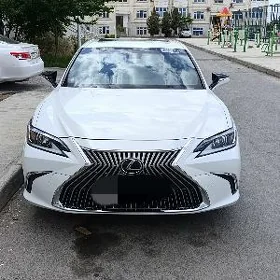 Lexus ES 2021