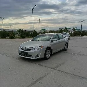 Toyota Camry 2013