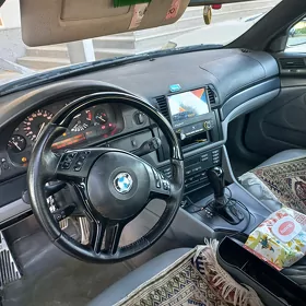 BMW E39 2002