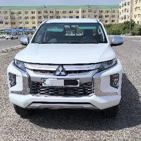 Mitsubishi L200 2021