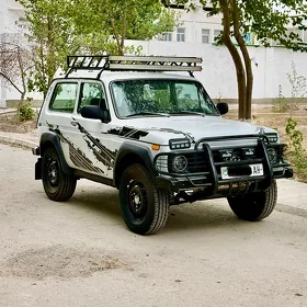 Lada Niva 2013